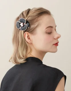 CAMÉLIA A.